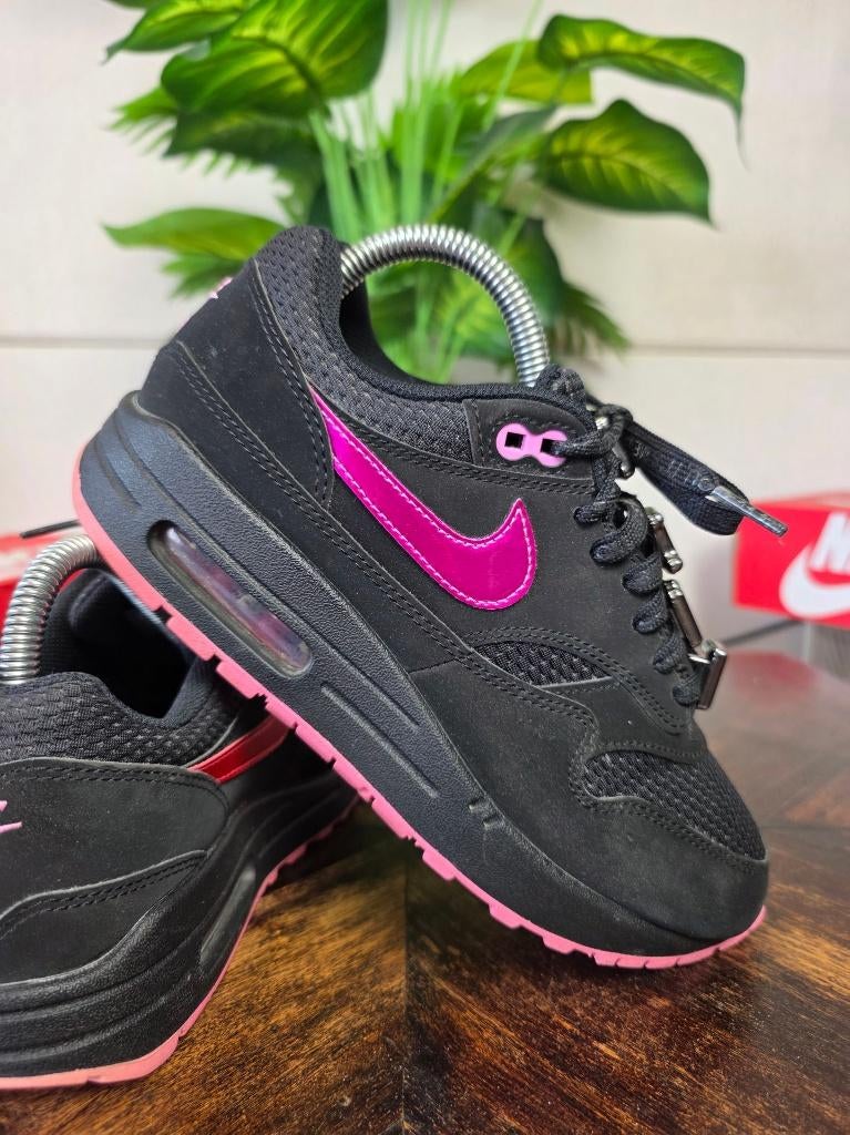 Nike Air Max 1 Valentine's Day Black maat 38,5, Zwart, Nike, Ophalen of Verzenden, Nike