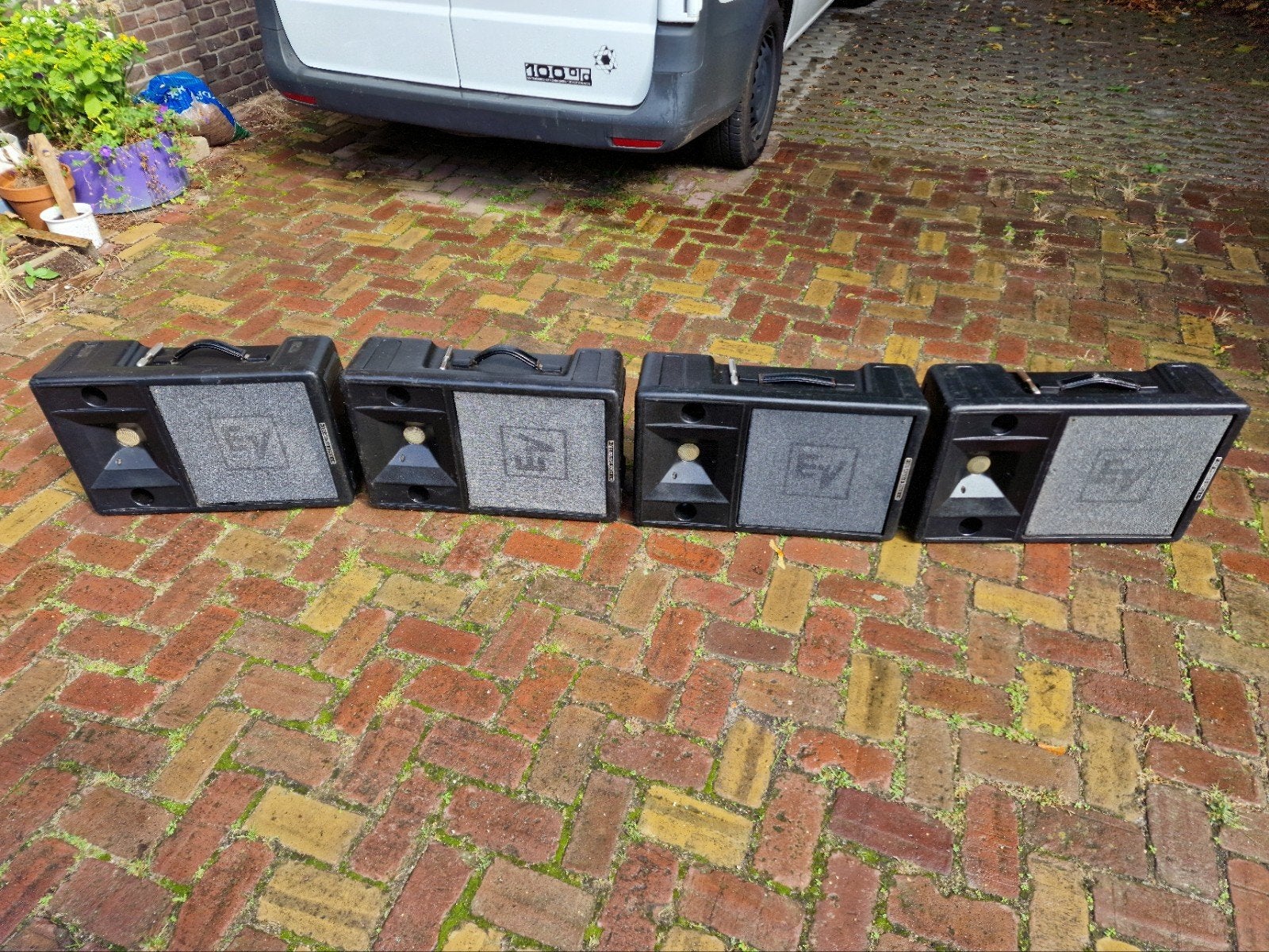 Electro-Voice EV S-200, Ophalen, Minder dan 500 watt