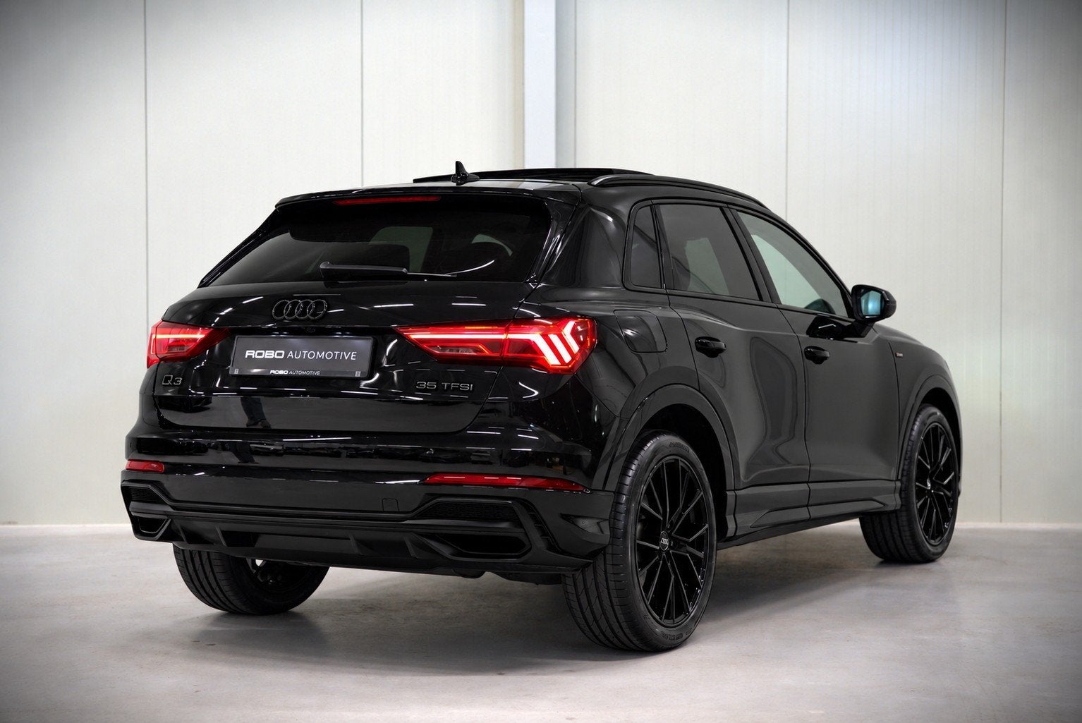 Audi Q3 35 TFSI S Line Pro Line S S-Line | Panoramadak | Sto, Auto's, Dealer onderhouden, 4 cilinders, 150 pk, Zwart