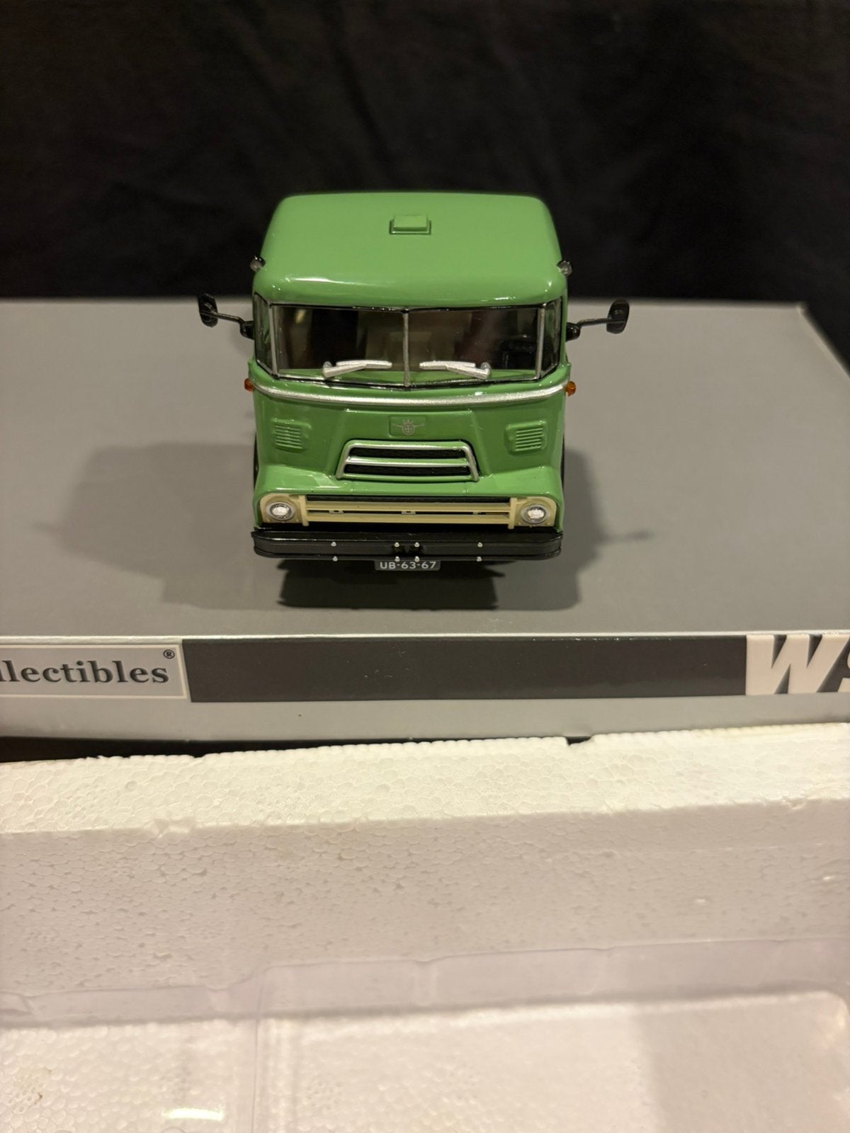 DAF vrachtwagen ( splinternieuw ), Hobby en Vrije tijd, Modelauto's | 1:50, Ophalen of Verzenden, Zo goed als nieuw, Bus of Vrachtwagen