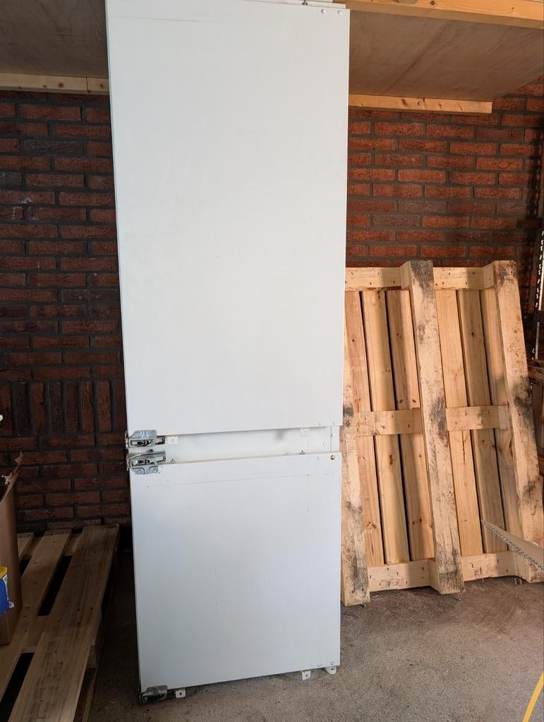 Gratis: inbouw koelvriescombinatie van Pelgrim, Ophalen