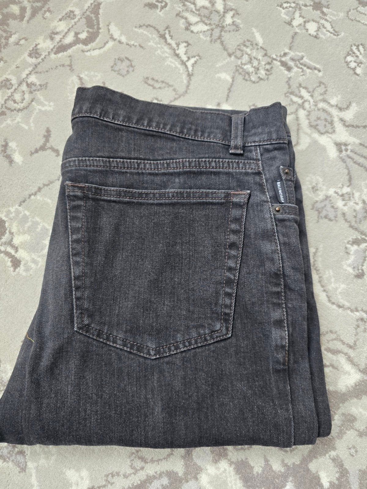 Balenciaga jeans made in Japan mt32 zgan €120, Ophalen, Maat 48/50 (M), Zo goed als nieuw, Grijs