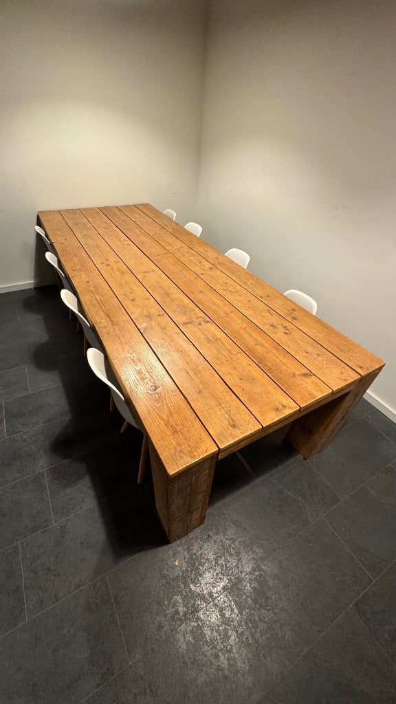 Robuuste houten eettafel - Perfect voor grote gezelschappen, Huis en Inrichting, Ophalen, Gebruikt, 100 tot 150 cm, Landelijk, Robuust