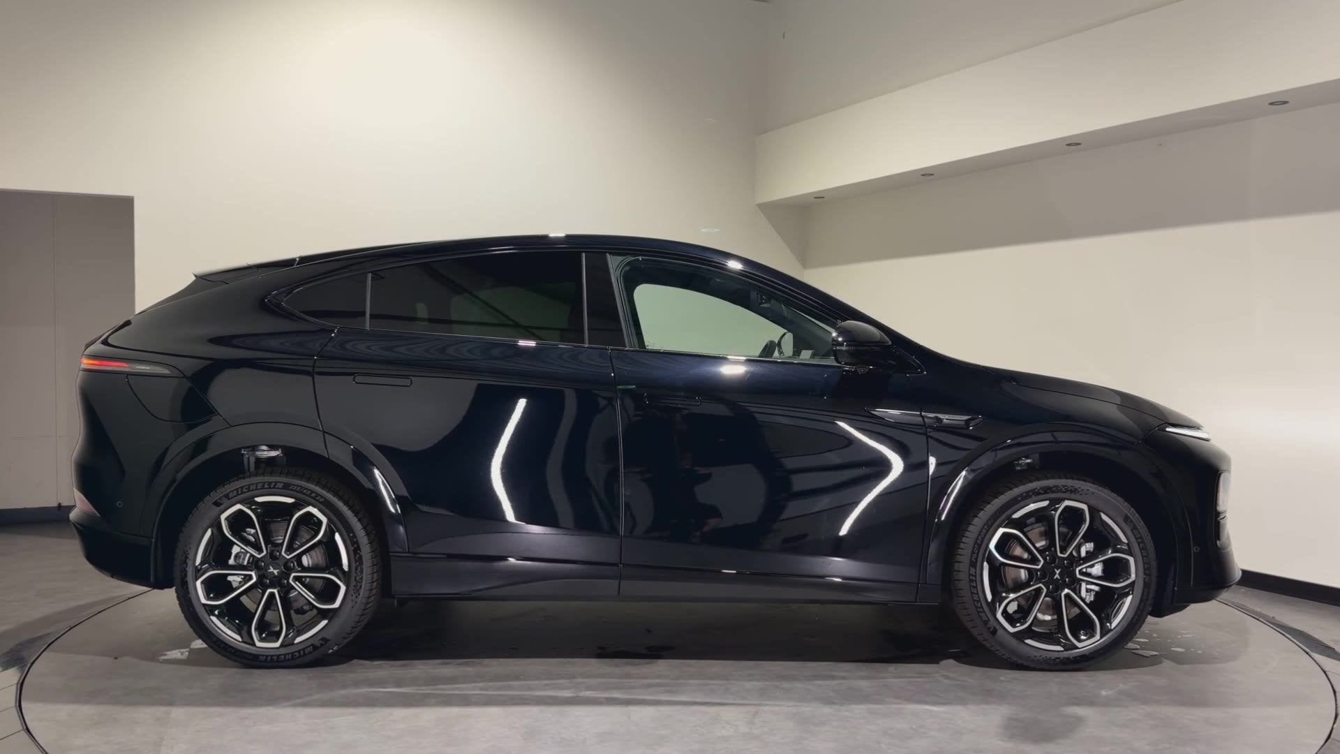 XPENG G6 RWD Long Range 80.8 kWh | Luxe donker interieur | P, Auto's, Automaat, 525 km, Achterwielaandrijving, Gebruikt