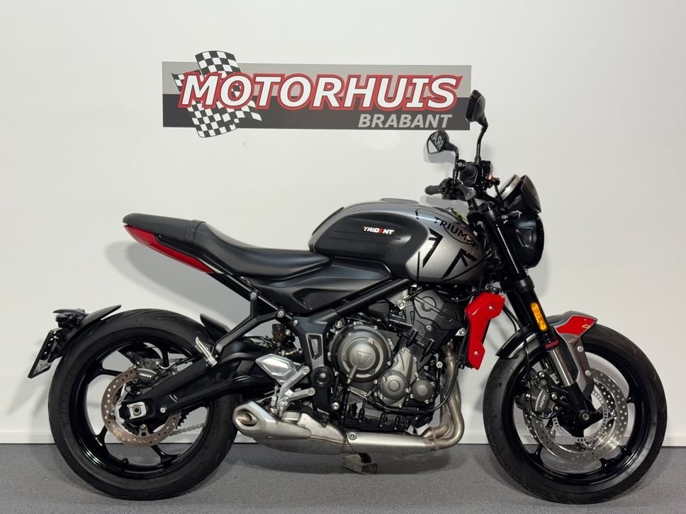 TRIUMPH TRIDENT 660 (bj 2021), Motoren, 4 cilinders, Bedrijf, Onbekend, Onbekend