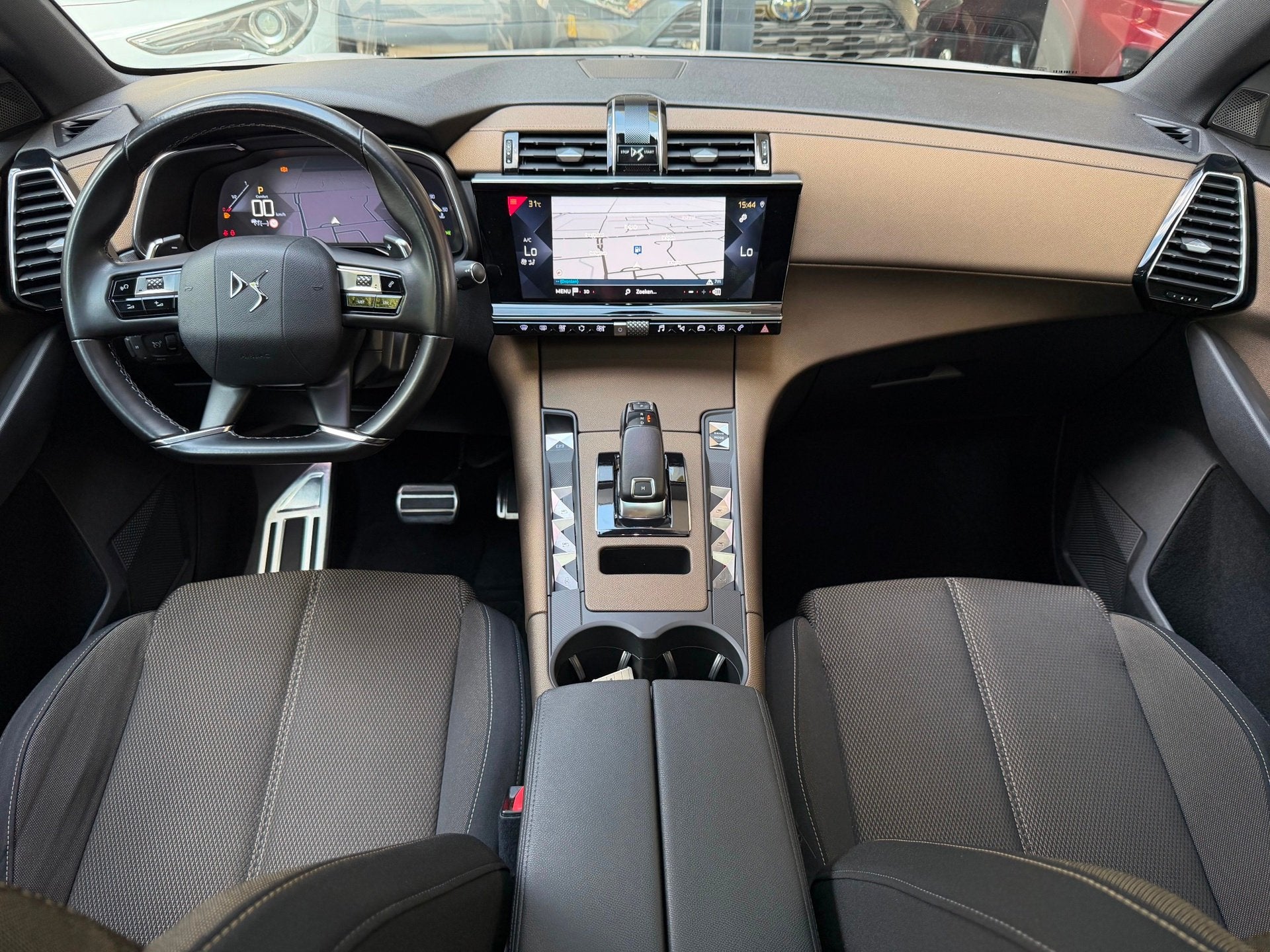 DS 7 Crossback 1.6 PureTech Performance Line ACC Panoramadak, Auto's, 15 km/l, 4 cilinders, Leder en Stof, Wit