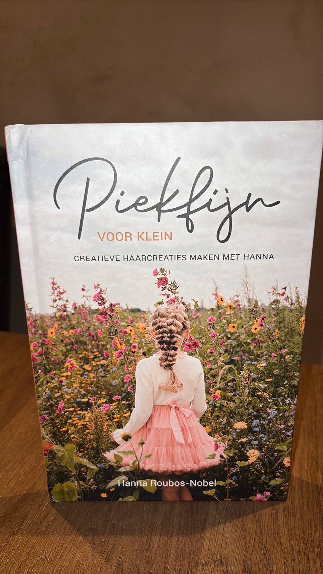Hanna Roubos - Piekfijn voor klein, Gelezen, Ophalen of Verzenden, Hanna Roubos, Mode algemeen