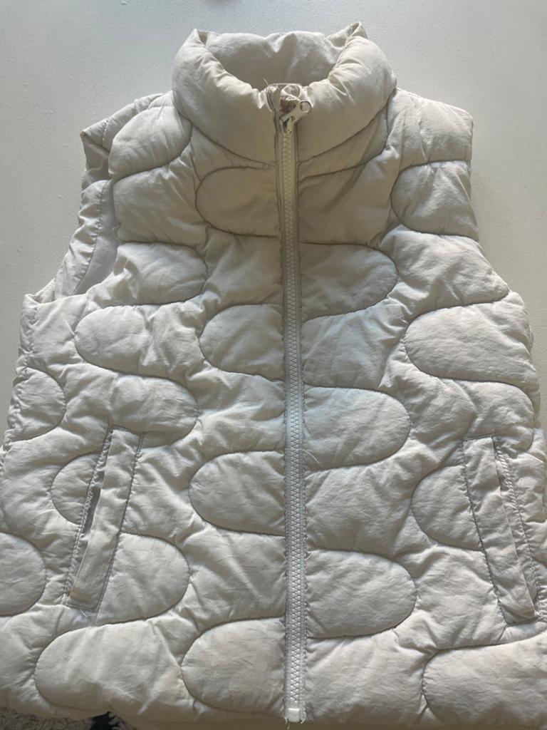 Primark Bodywarmer 6-7 jaar / 122 cm, Kleding | Dames, Bodywarmers, Ophalen of Verzenden, Zo goed als nieuw, Maat 34 (XS) of kleiner