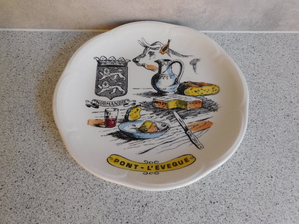 Bord 19 cm. Pont-L'eveque Normandie Gien France, Overige merken, Keramiek, Ophalen of Verzenden, Zo goed als nieuw