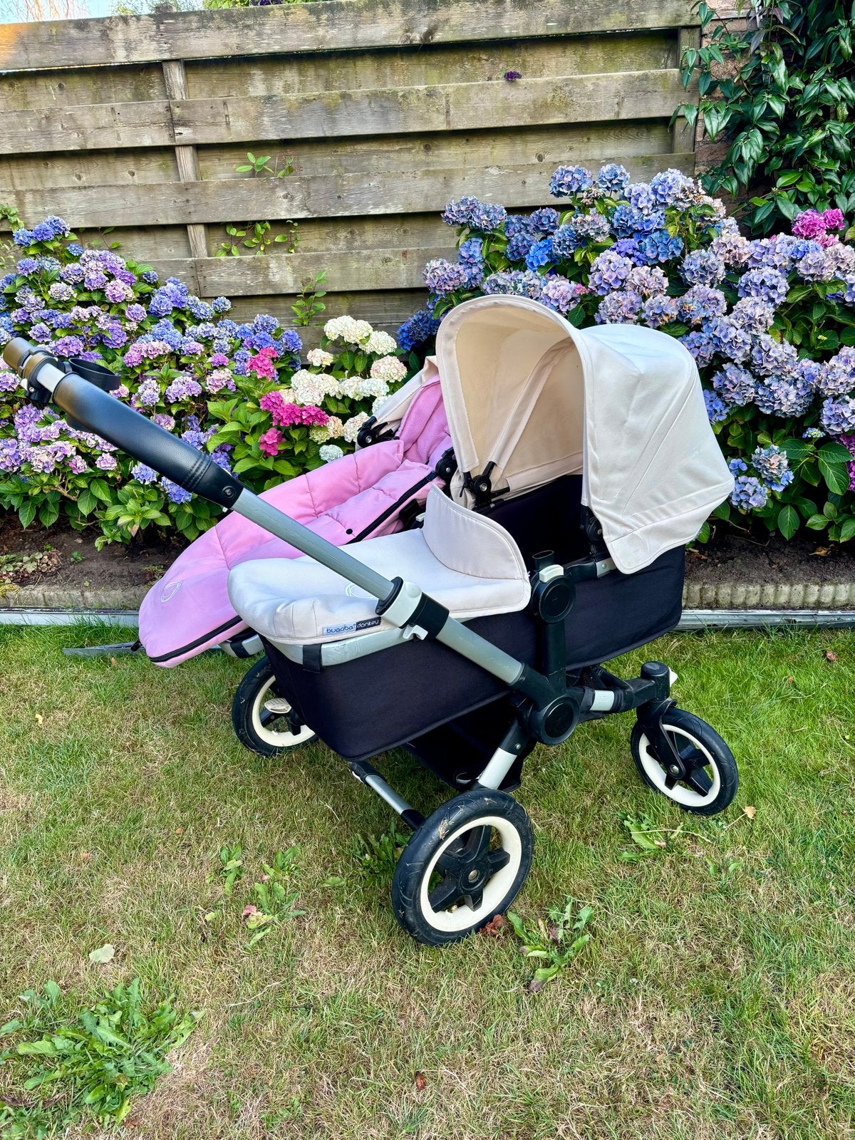 Bugaboo Donkey Tweeling Kinderwagen Compleet, Gebruikt, Ophalen of Verzenden, Combiwagen, Duowagen