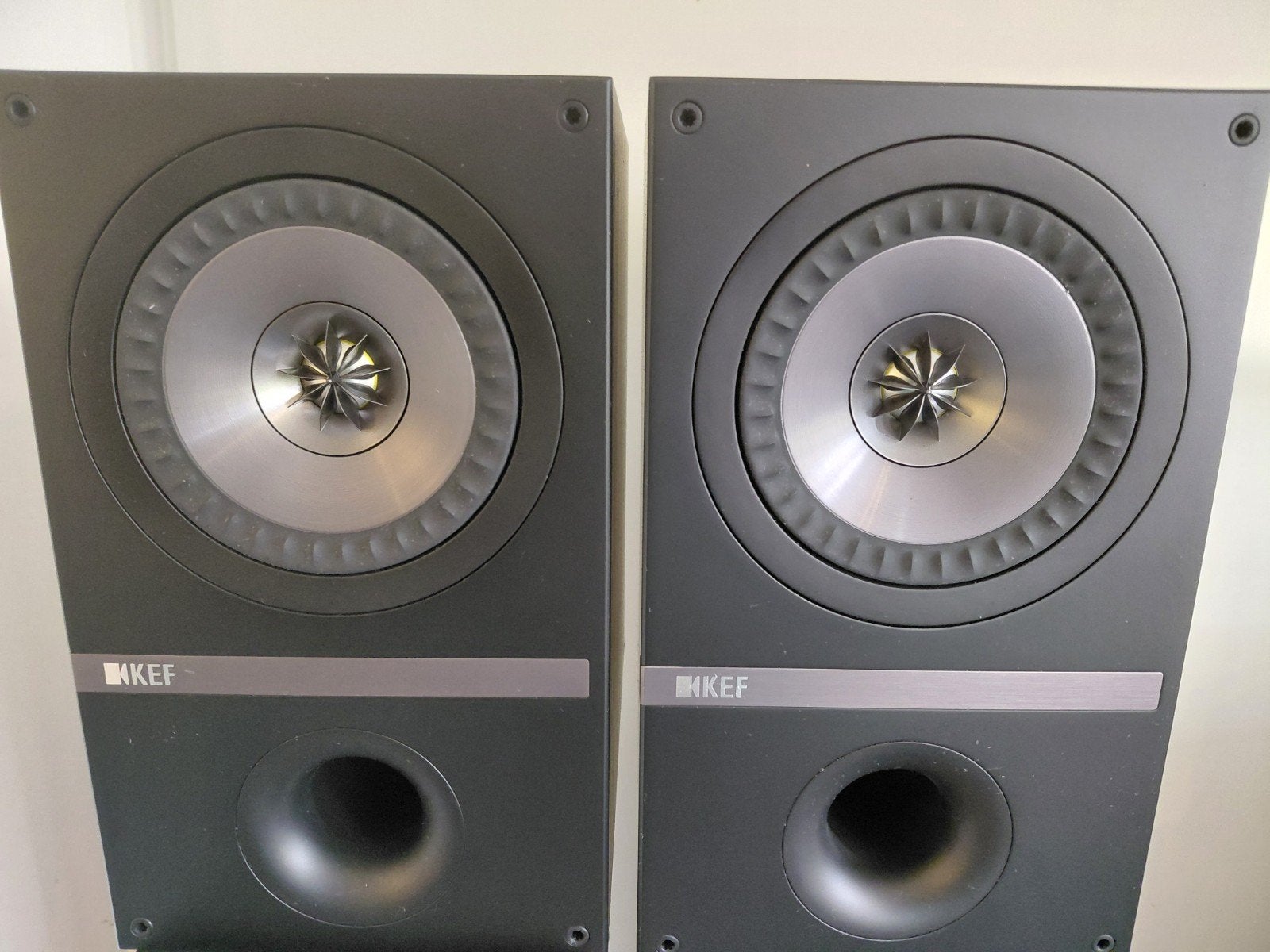 Kef  Q 100, Ophalen, Zo goed als nieuw, 60 tot 120 watt, Overige merken