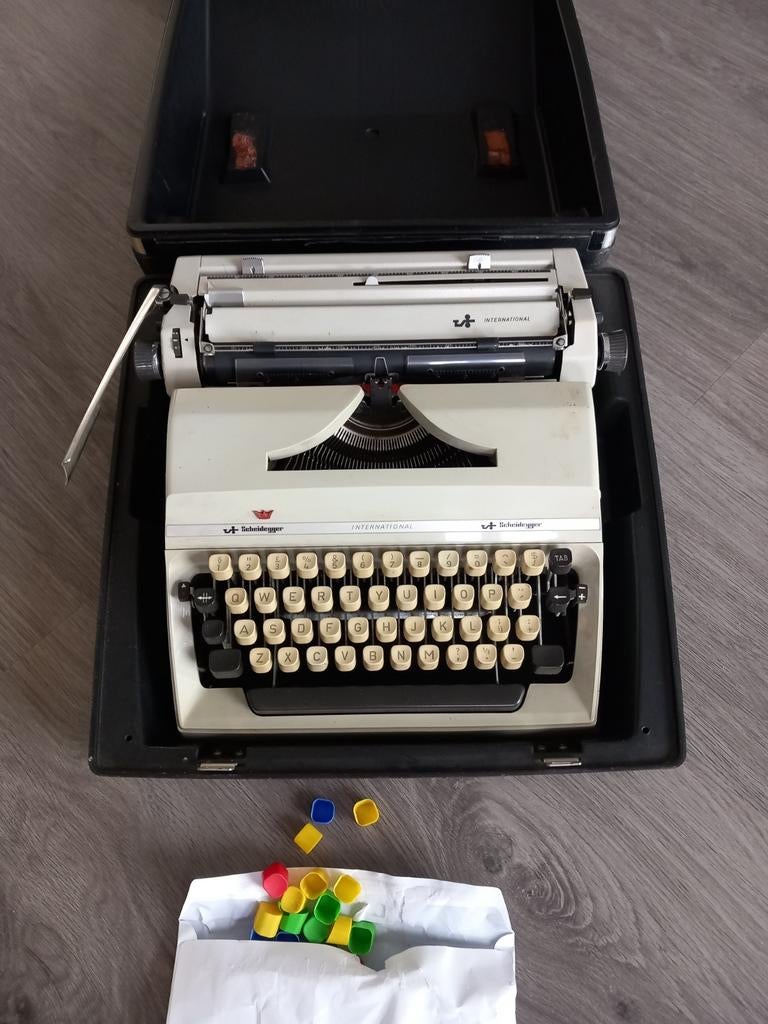 Scheidegger internationaal typemachine, Ophalen