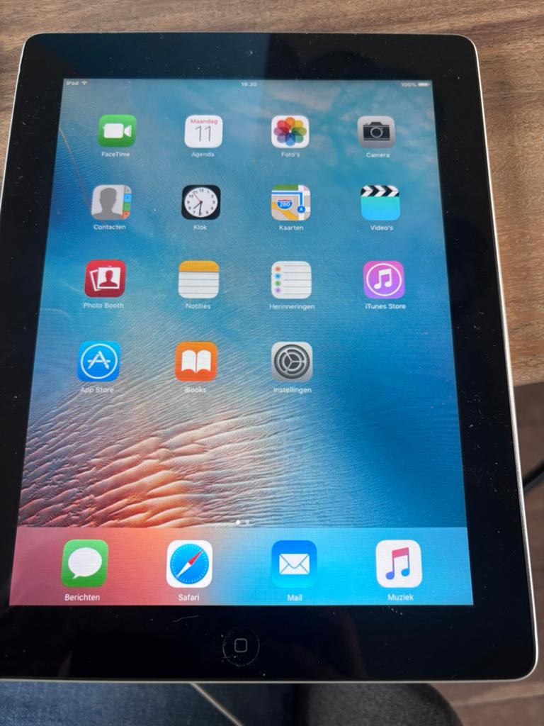 Ipad 2 wifi, Computers en Software, Apple iPads, 10 inch, Gebruikt, Apple iPad, Ophalen of Verzenden