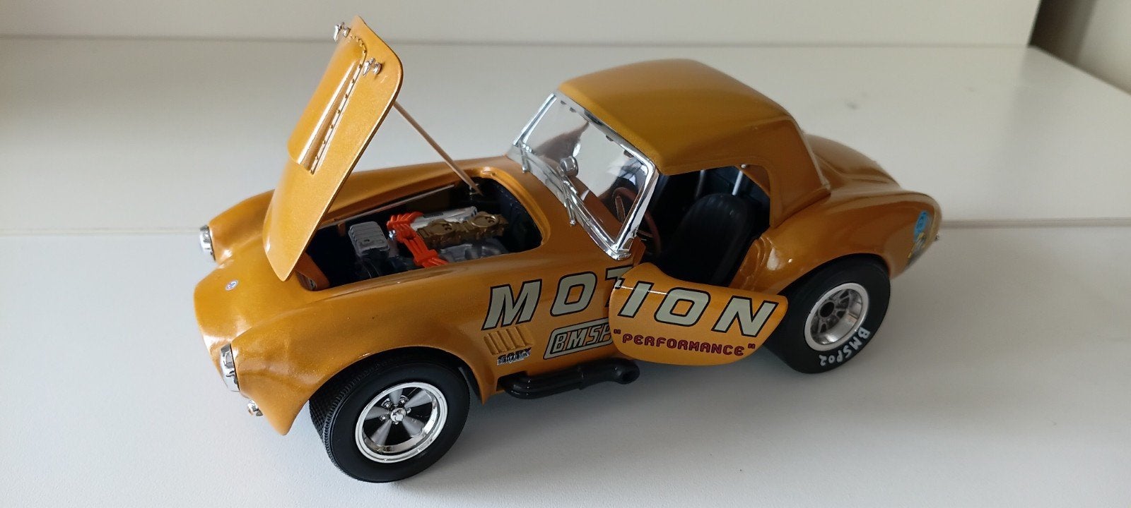 Cobra Draggin Snake Motion. ERTL ., Hobby en Vrije tijd, Modelauto's | 1:18, Ophalen of Verzenden, Nieuw, Auto, ERTL