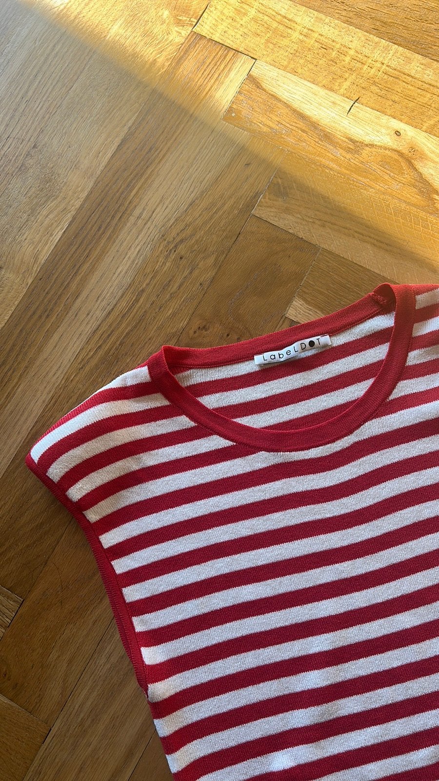 Label dot top rood wit streep 38, Kleding | Dames, Maat 38/40 (M), Ophalen of Verzenden, Zo goed als nieuw, Zonder mouw