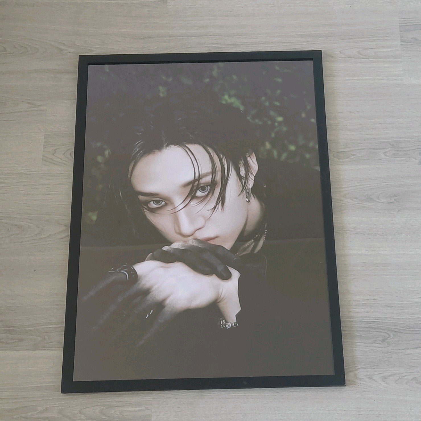 straykids fotolijst Bang Chan 50x70 cm, Ophalen, Portrait en Landscape, Hout, Zo goed als nieuw