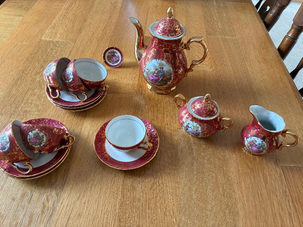 Decoratief thee servies, Ophalen