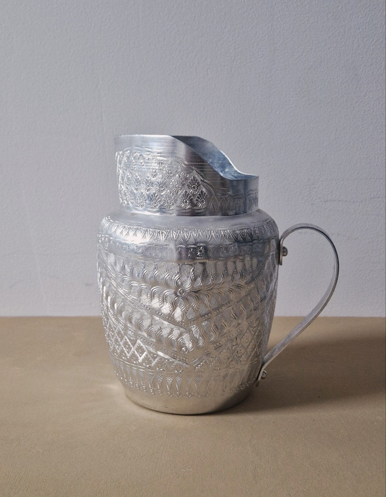 Thaise aluminium waterkan/ schenkkan (Basket brand), Ophalen, Gebruikt, Zilver, 19 cm
