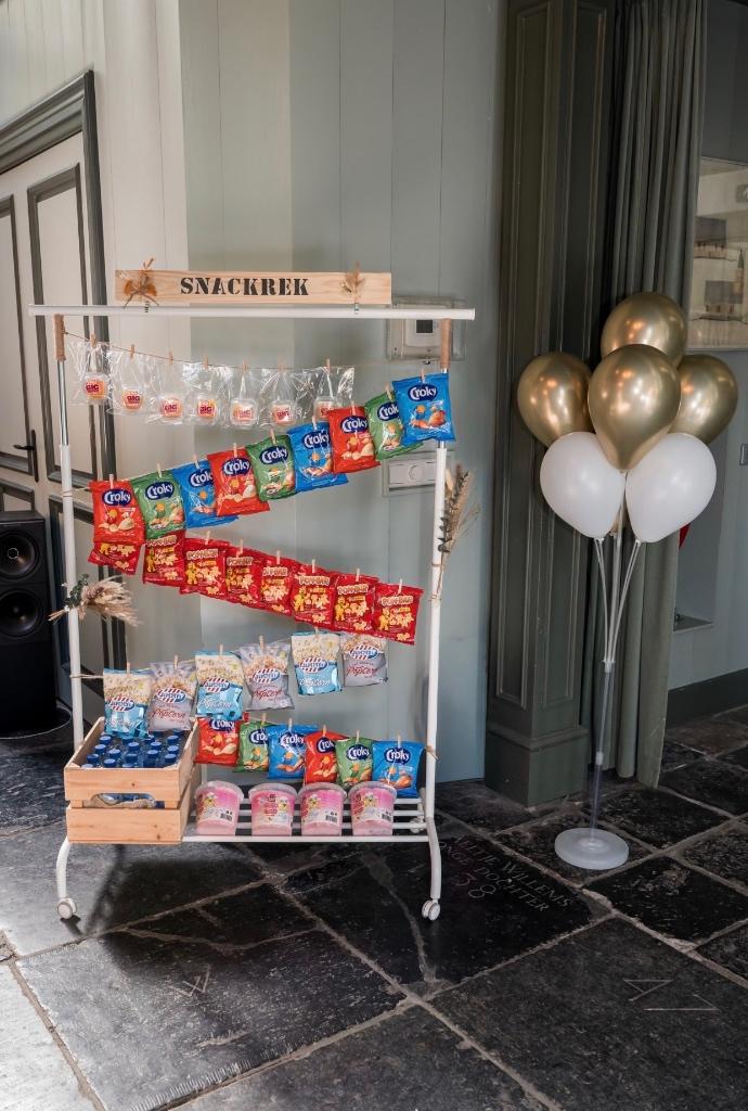 Snackrek (Trouwdecoratie), Hobby en Vrije tijd, Feestartikelen, Ophalen, Zo goed als nieuw, Versiering, Geboorte of Huwelijk