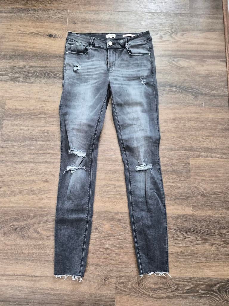 CLCT Denim by Coolcat skinny jeans met gaten, Ophalen of Verzenden, Zo goed als nieuw, W30 - W32 (confectie 38/40), CLCT Denim by Coolcat