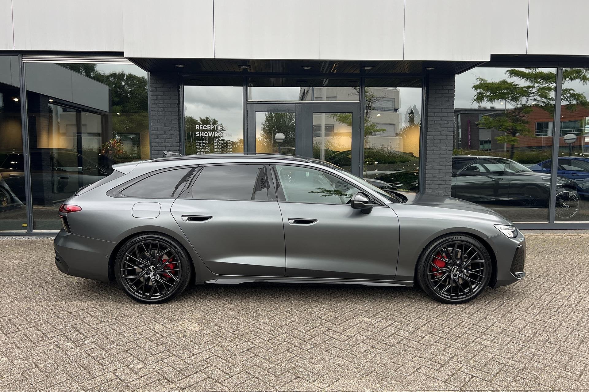 Audi A6 Avant ehybrid Quattro Tech Pro I Luchtv. I Mat PPF, Auto's, Automaat, Dealer onderhouden, Zwart, 4 cilinders