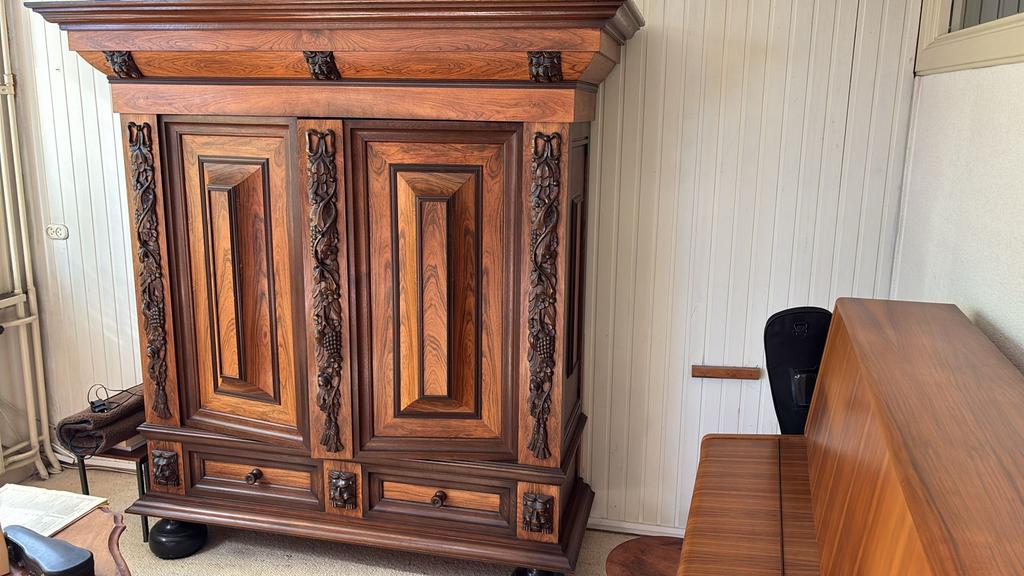 Prachtige klassieke houten kast, Antiek en Kunst, Antiek | Meubels | Kasten, Ophalen