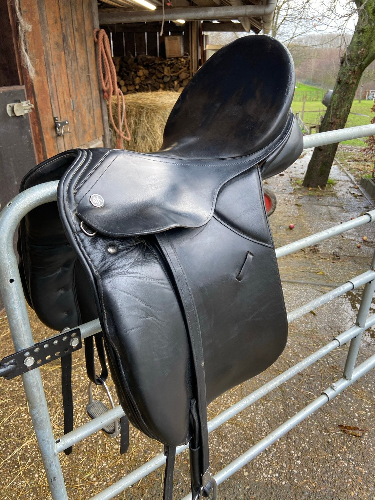 Kiefer Wien dressuurzadel 17 inch, Ophalen, Gebruikt, Dressuur, M (17 inch)