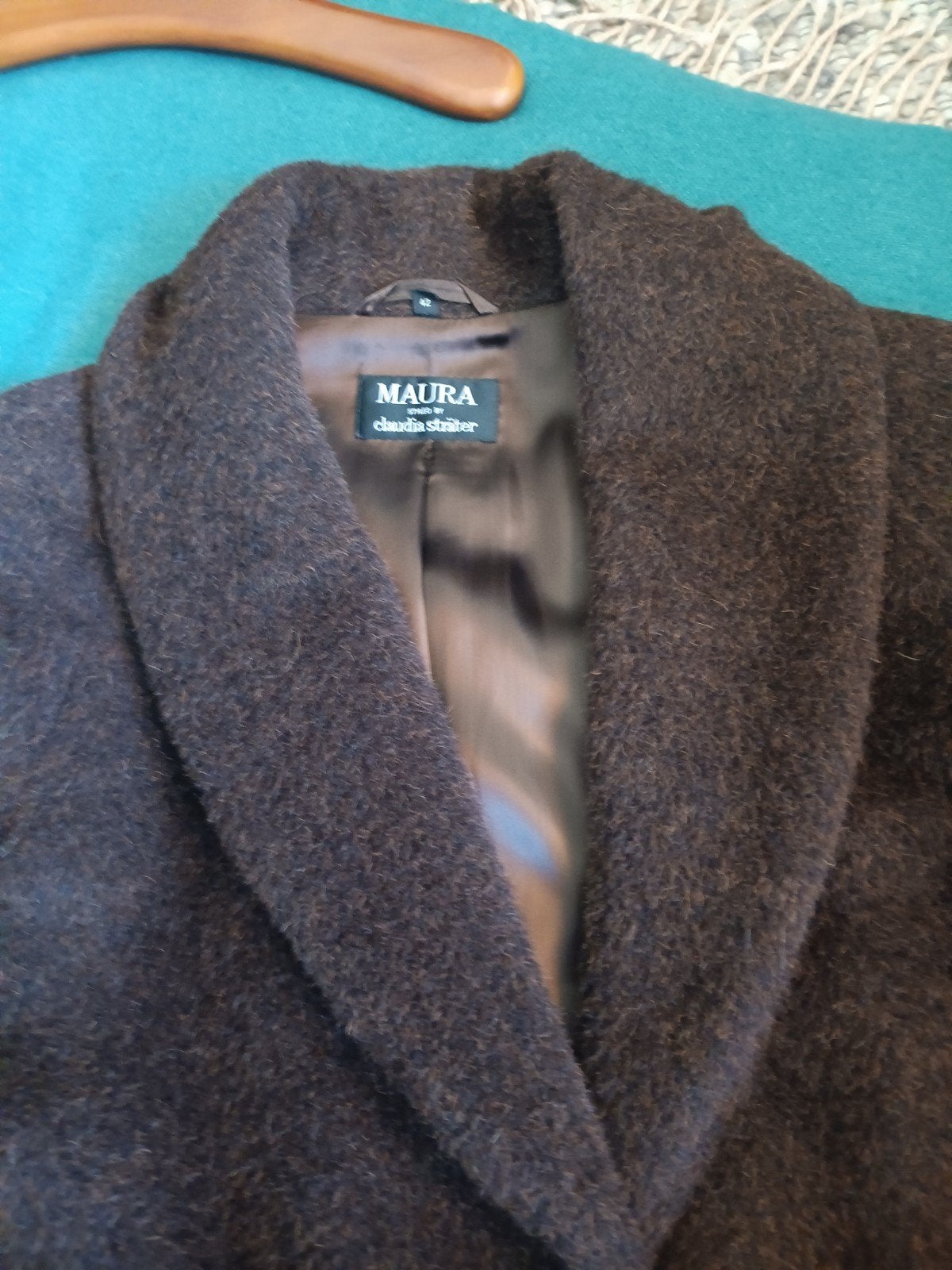 Lange  mooie bruine winterjas. Mooi diep bruin., Kleding | Dames, Jassen | Winter, Ophalen of Verzenden, Zo goed als nieuw, Maat 42/44 (L)