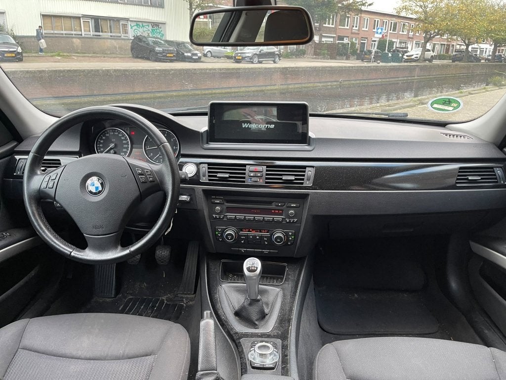 Bmw 3-serie Touring 318i Business Line, Auto's, Euro 5, Zwart, Handgeschakeld, 1405 kg
