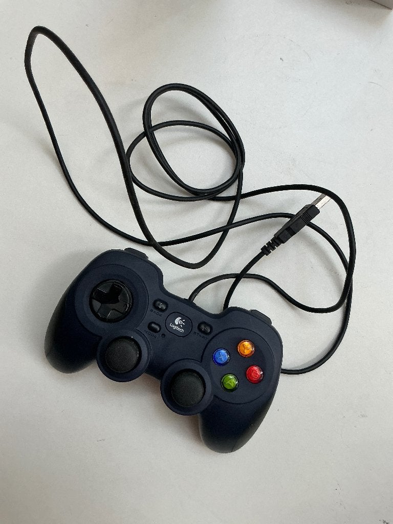 Logitech Gamepad F310, Computers en Software, Joysticks, Ophalen of Verzenden, Zo goed als nieuw, Logitech