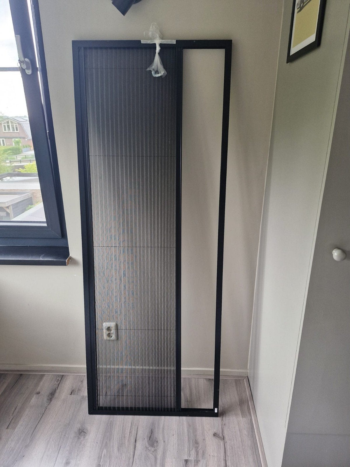 Hordeur vast raam plisse hor zwart gaas Ral9005, Doe-het-zelf en Verbouw, Deuren en Horren, Zo goed als nieuw, Hordeur, 200 tot 215 cm
