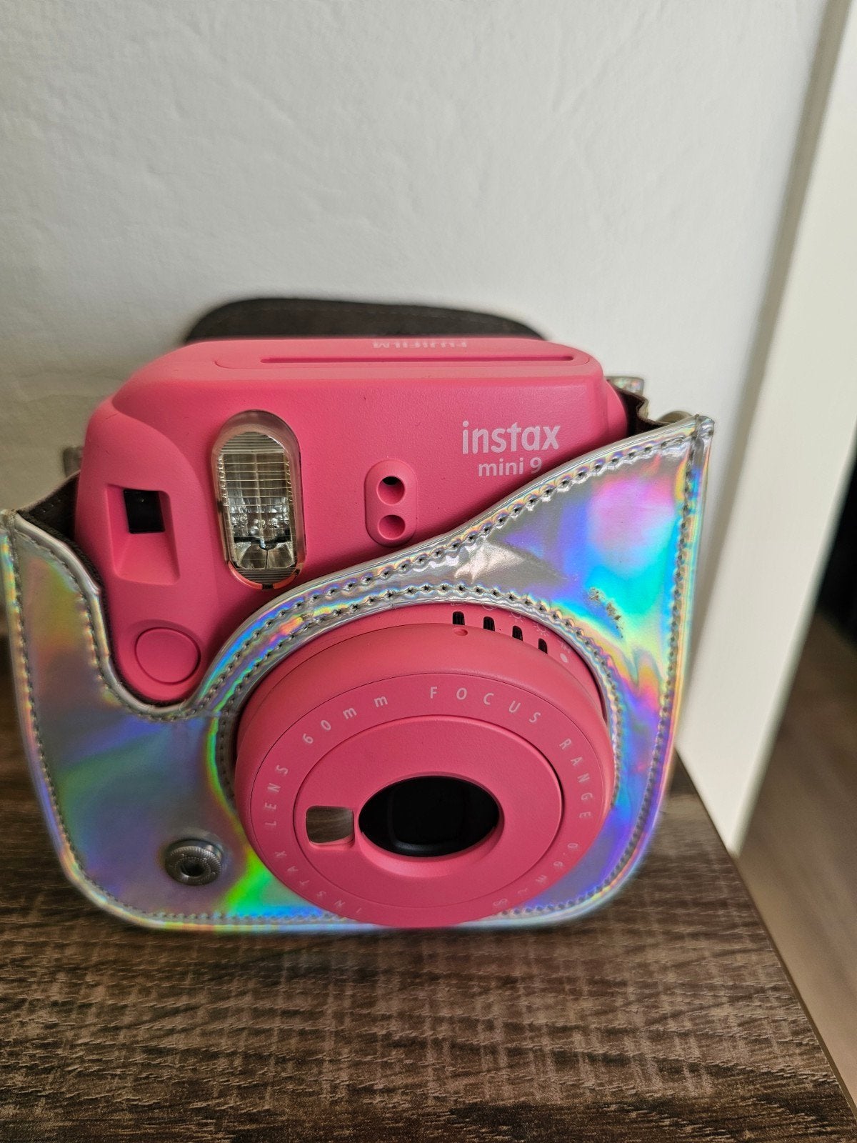 Fujifilm Instax Mini 9 roze met regenboog hoesje, Instant camera, Zo goed als nieuw, Fujifilm, Geen optische zoom