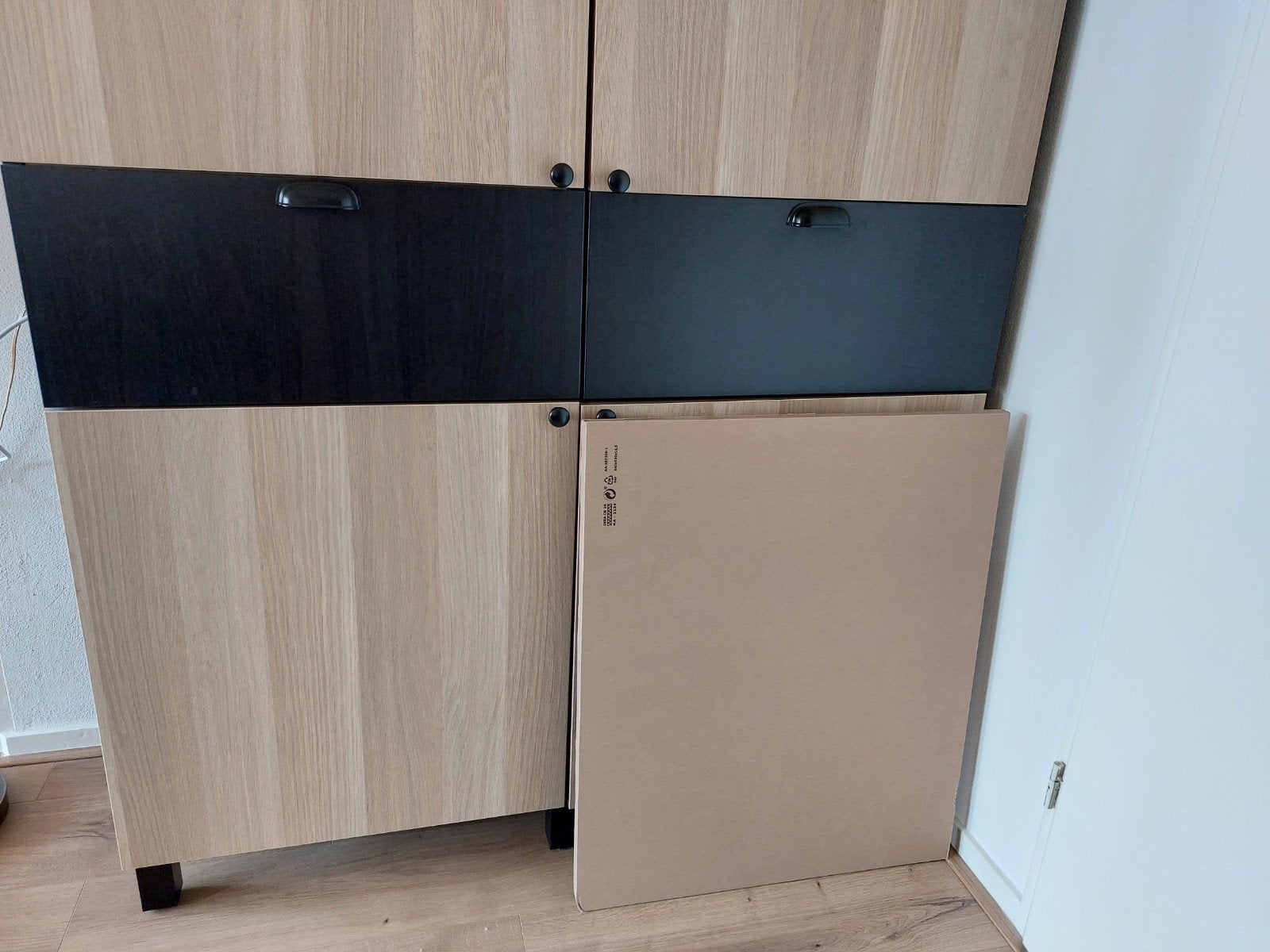 Kastdeurtje, Besta, Ikea, licht eiken met scharnieren, Ophalen, Nieuw, 50 tot 100 cm, Minder dan 100 cm
