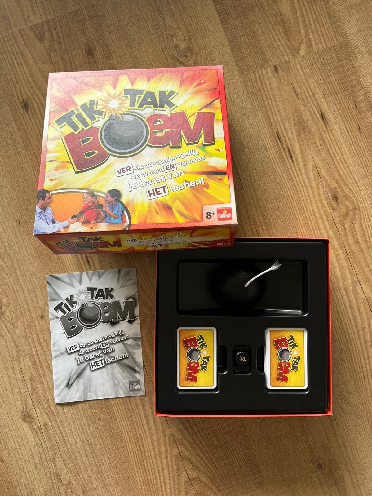 Tik Tak Boem! Familiespel., Vijf spelers of meer, Ophalen of Verzenden, Zo goed als nieuw