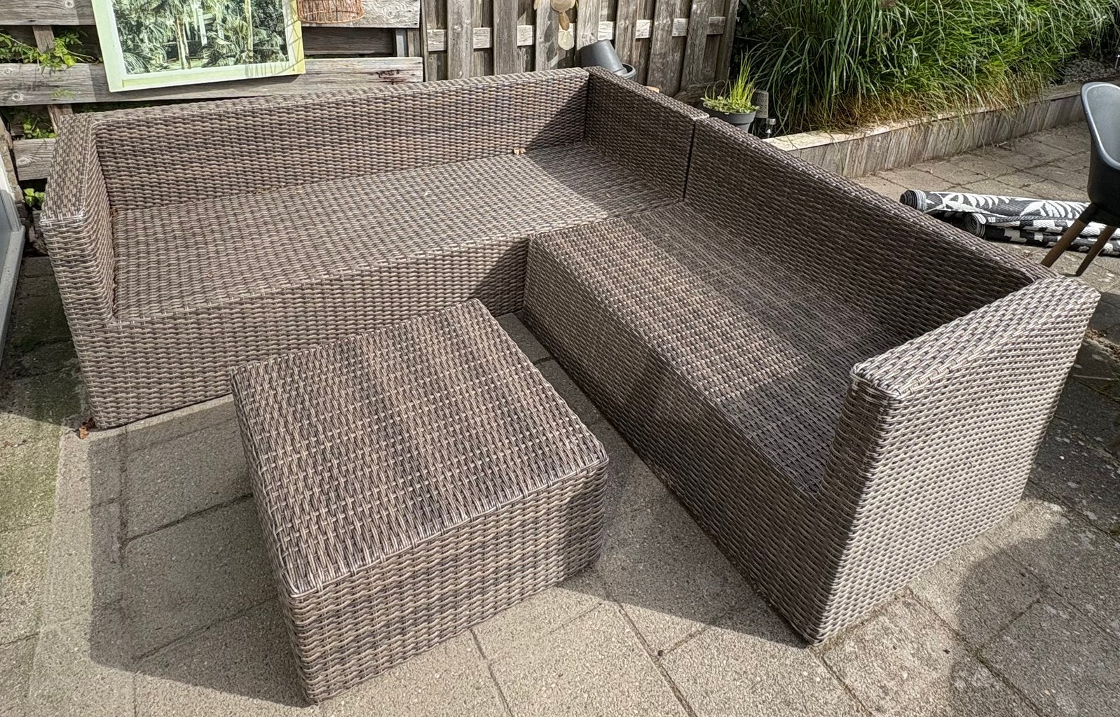 Loungeset  205x207x77 + hocker 65x65  taupe incl. kussens, Tuin en Terras, Ophalen, 5 zitplaatsen, Gebruikt, Bank