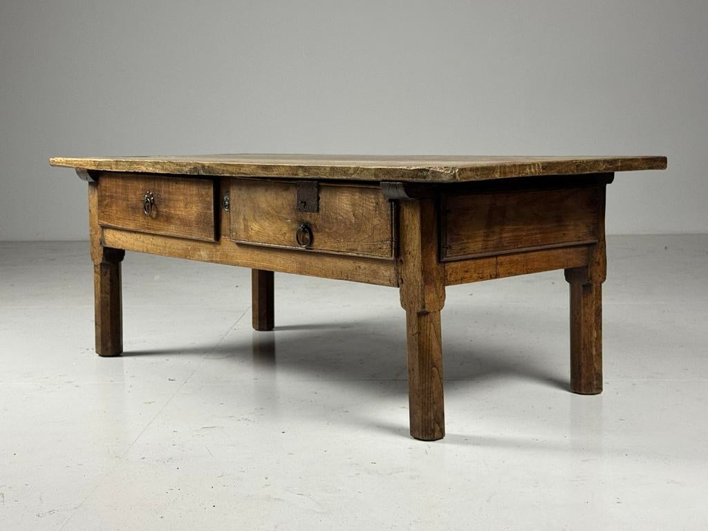 Spaanse salontafel 18e eeuw, Antiek en Kunst, Ophalen