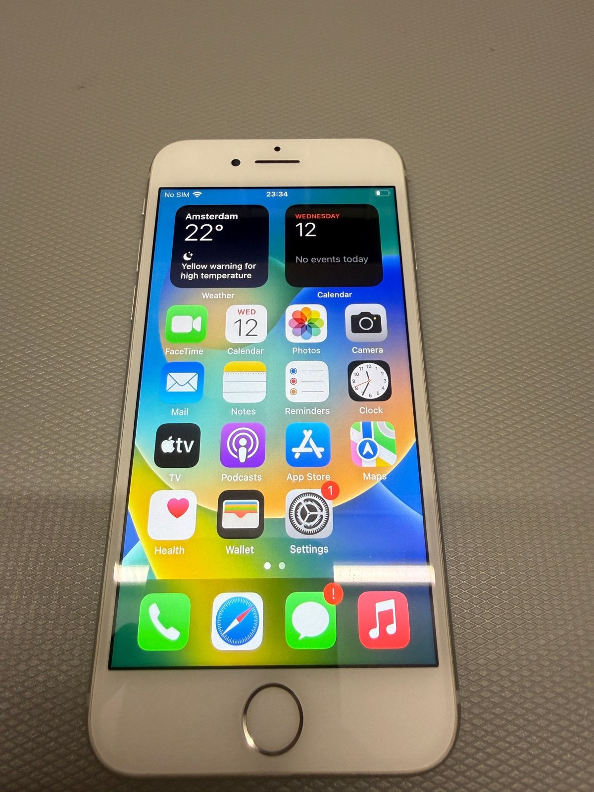 Apple iPhone 8 - 64GB - White - Gebruikt, Gebruikt, Wit, Ophalen of Verzenden, 82 %