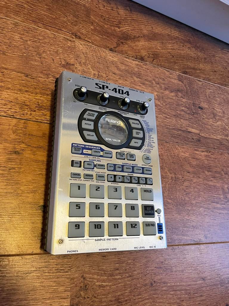 roland sp-404, Muziek en Instrumenten, Samplers, Ophalen of Verzenden, Gebruikt