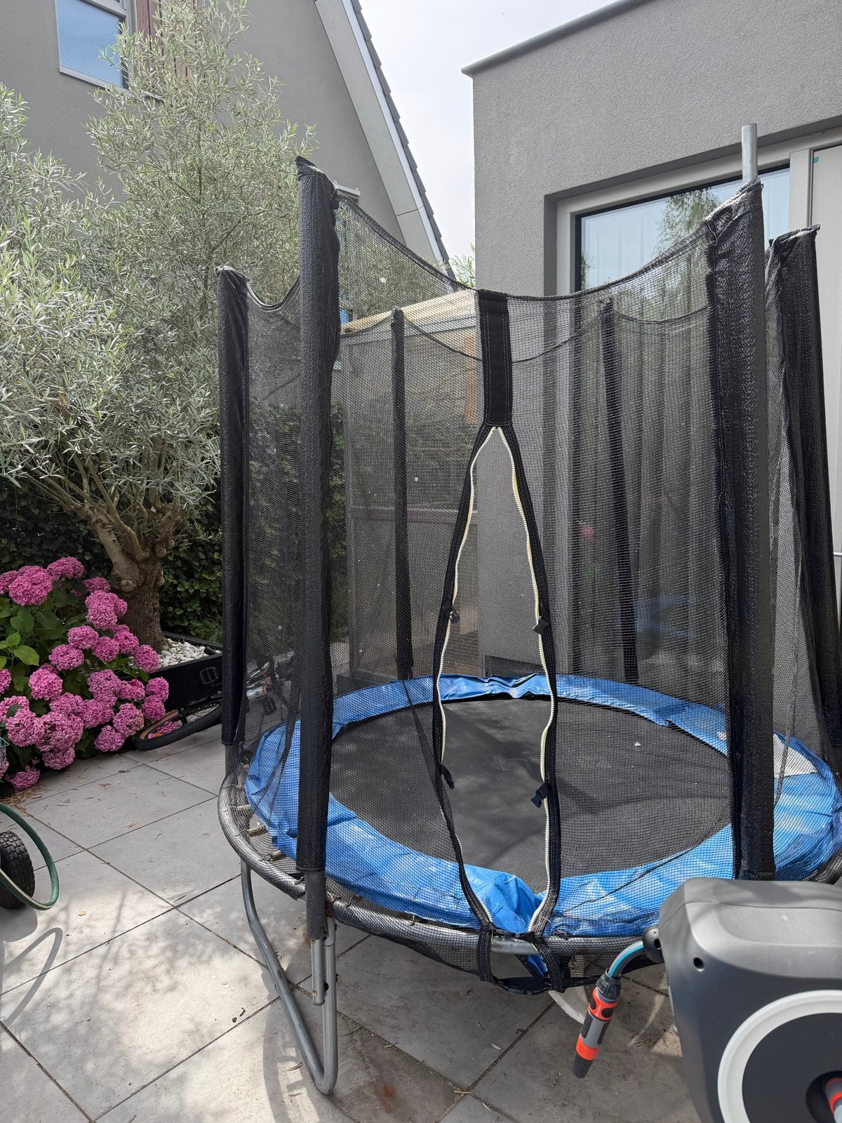 Trampoline gratis afhalen in Diemen (zelf demonteren), Ophalen of Verzenden, Gebruikt