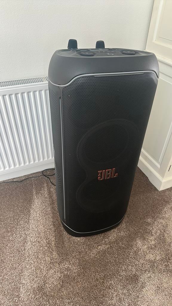 Nieuwe JBL party speaker ultimate, JBL, Overige typen, Ophalen of Verzenden, Zo goed als nieuw