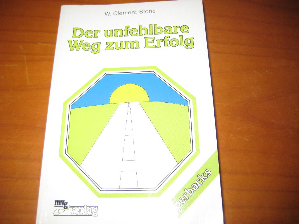 Der unfehlbare Weg zum Erfolg, Ophalen of Verzenden, Zo goed als nieuw
