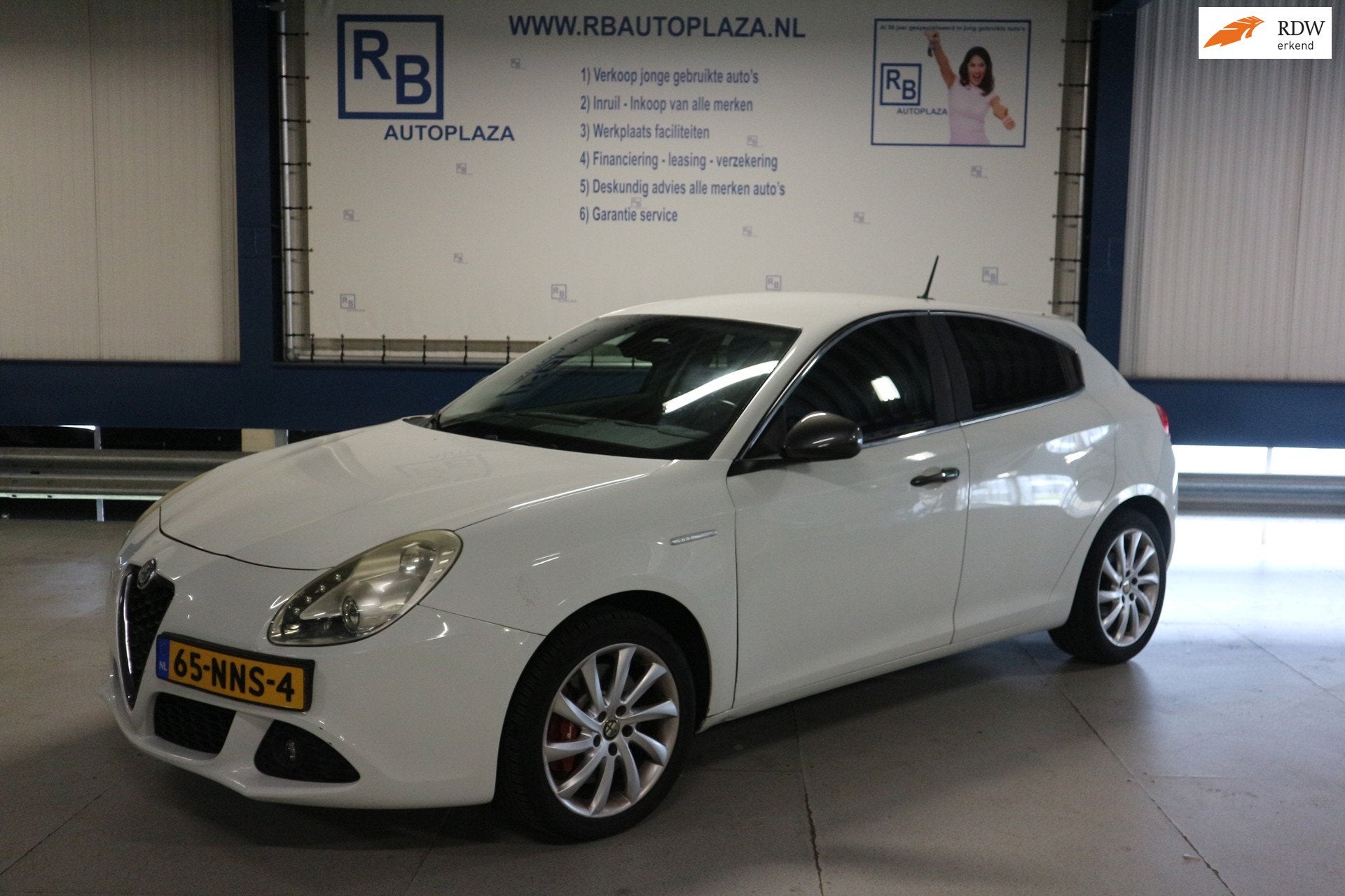 Alfa Romeo Giulietta 1.4 T Distinctive / NAP / Onderhoud his, Voorwielaandrijving, Euro 5, Gebruikt, 4 cilinders