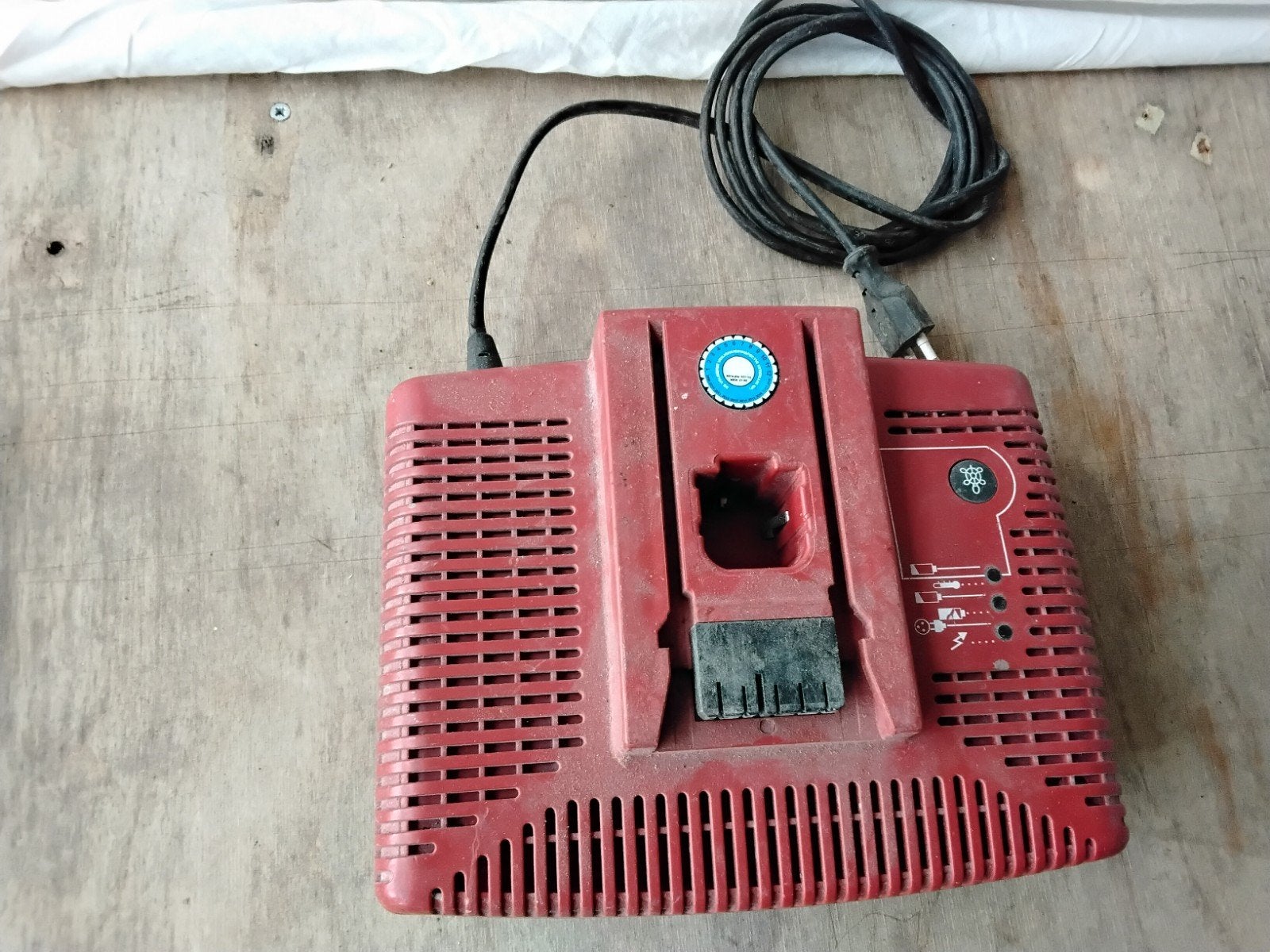 hilti acculaders  1 met accu, Ophalen