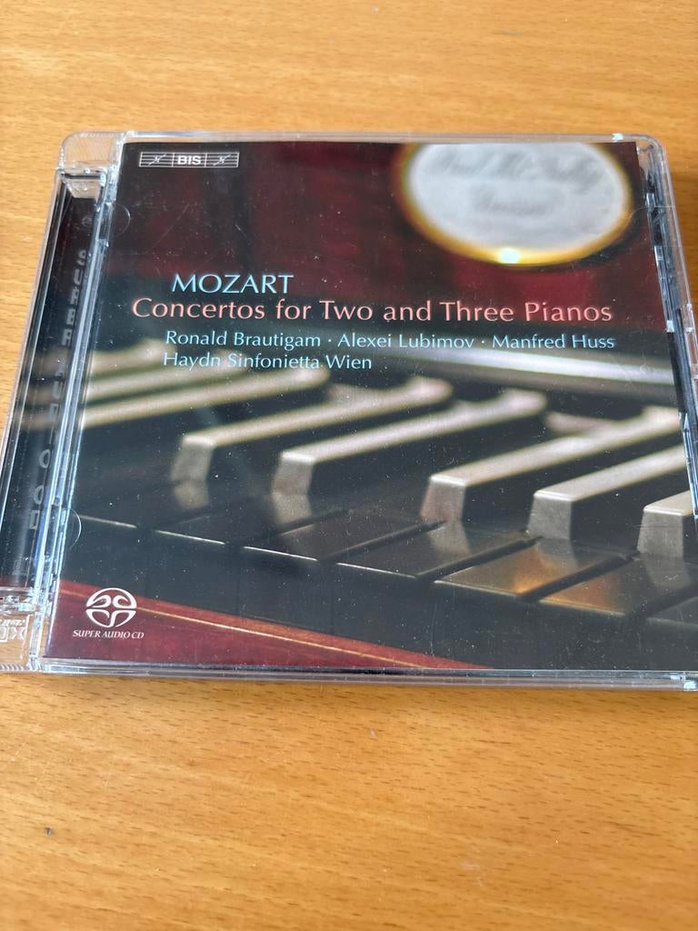 Mozart: Concertos for Two and Three Pianos - SACD, Ophalen of Verzenden, Classicisme, Zo goed als nieuw, Orkest of Ballet