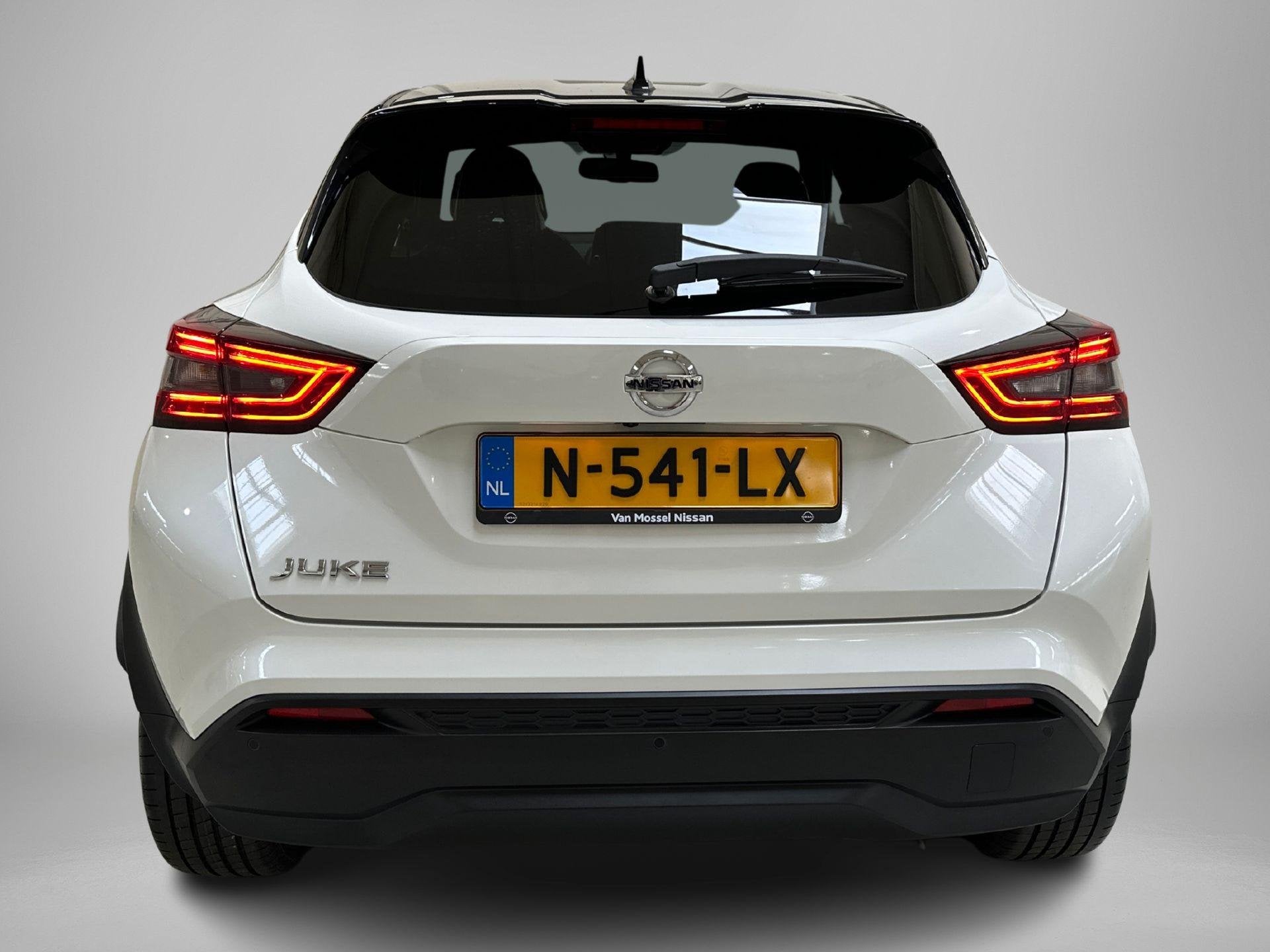 Foto 3 van Nissan Juke 1.0 DIG-T Tekna 114PK | Automaat | BOSE Audio |