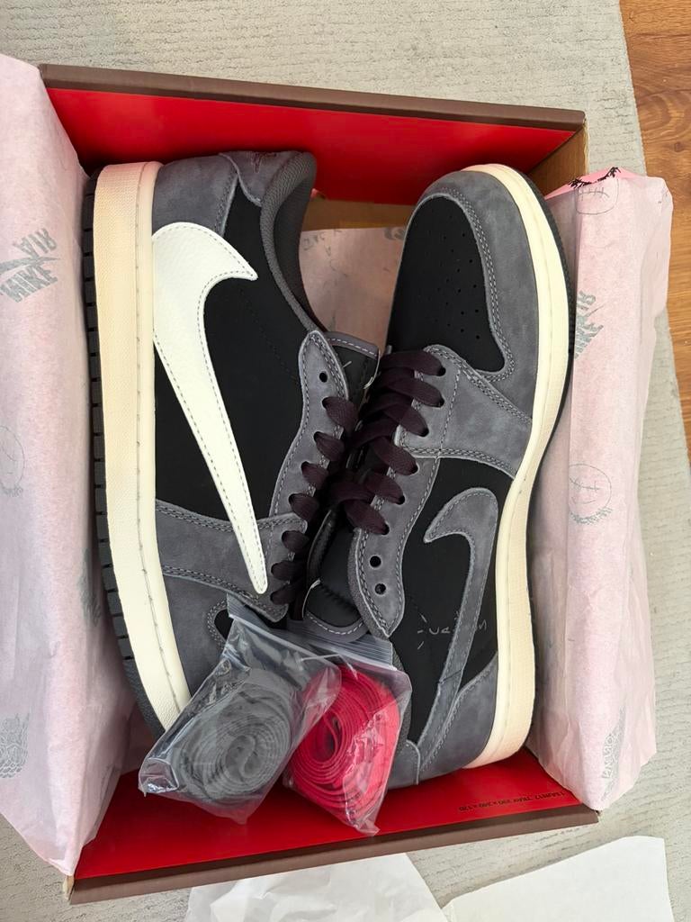 Jordan 1 low travis Scott, Kleding | Heren, Schoenen, Ophalen of Verzenden, Zo goed als nieuw