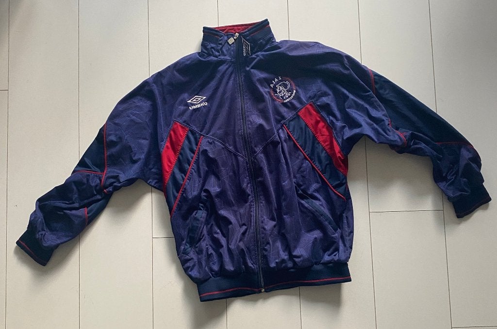Ajax Umbro trainingsset te koop, Verzenden, Zo goed als nieuw, Ajax, Shirt