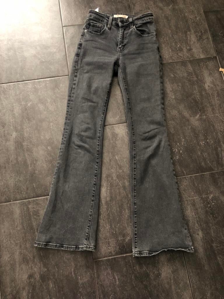 Grijze Flared Jeans Levi’s maat W25 L30, Ophalen of Verzenden, Zo goed als nieuw, Grijs, Overige jeansmaten