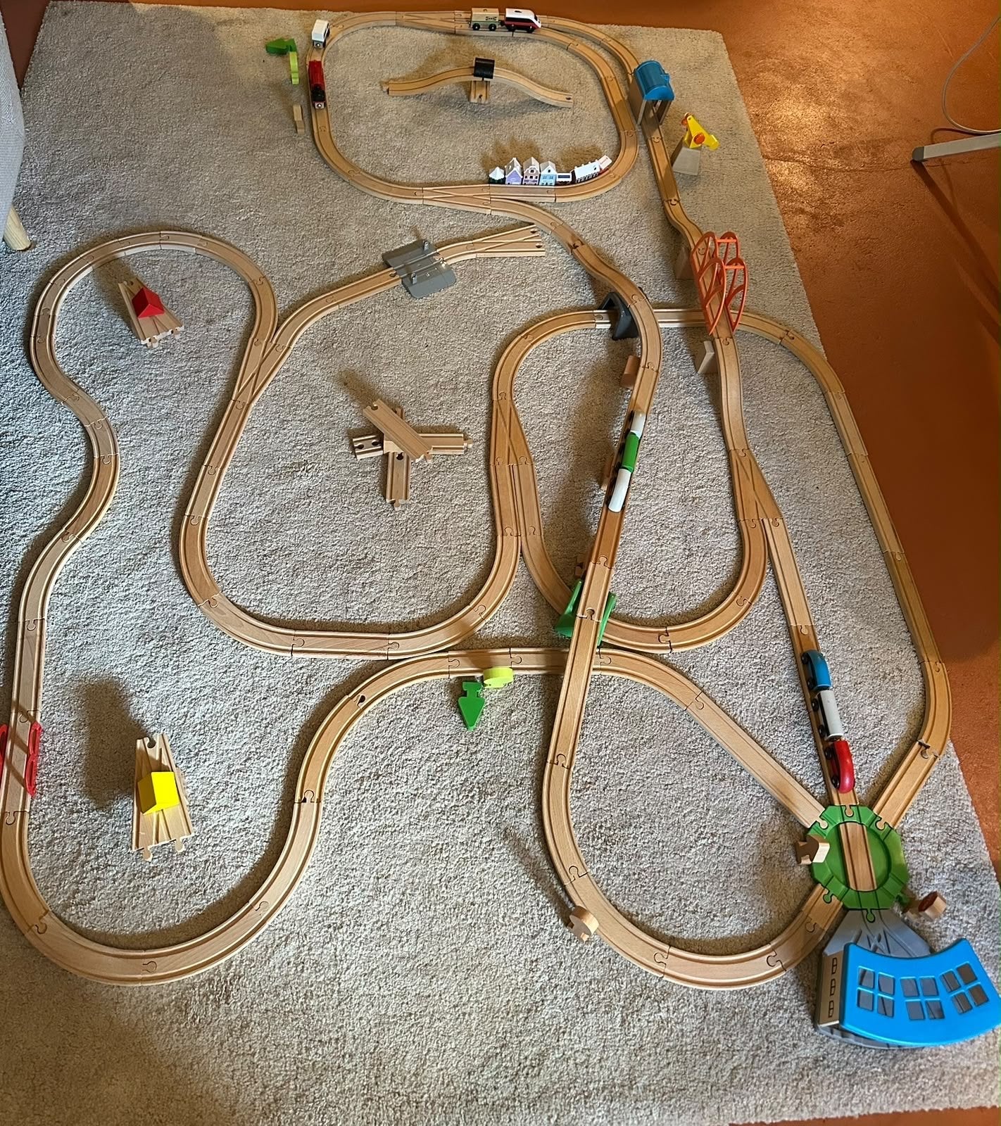 Houten treinbaan set met accessoires, Ophalen, Gebruikt, Rij- of Hobbelspeelgoed