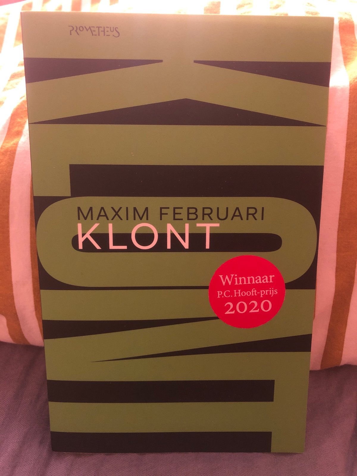 Klont - Maxim Februari (Winnaar P.C. Hooft-prijs 2020), Ophalen of Verzenden, Zo goed als nieuw, Nederland